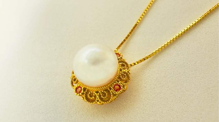  freshwater pearls necklace